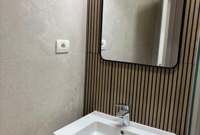 Apartament cu 3 camere în Est
