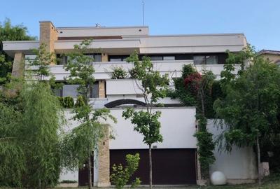 Casă individuală cu 4 camere cu Canalizare în Tineretului - 1