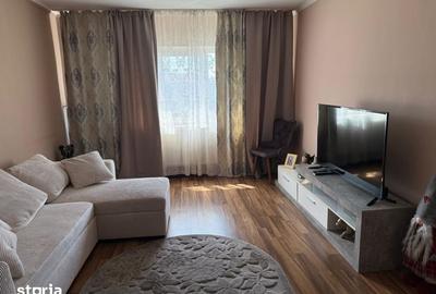 Apartament cu 2 camere decomandat în Lotus