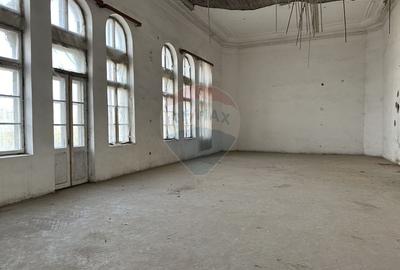 Spațiu comercial, de 2,500 mp, în Ultracentral - 16