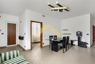 Apartament cu 3 camere semidecomandat în Galșa - 3