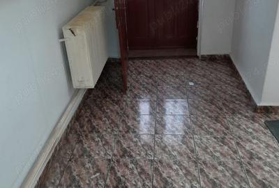 Casă cu 9 camere cu Teren 7500 Mp în Central - 2