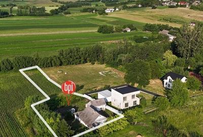 Teren Construcții intravilan de 2000 mp, în Hreațca - 5