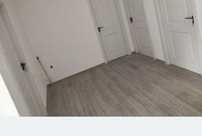 Casă cu 4 camere cu Teren 700 Mp în Central