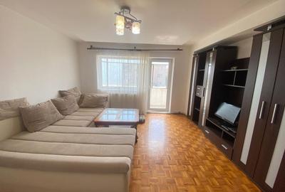 Apartament cu 2 camere decomandat, mobilat în Central