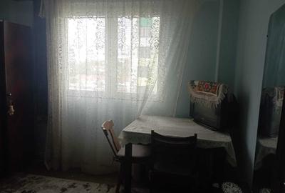 Apartament cu 2 camere decomandat în Bejan