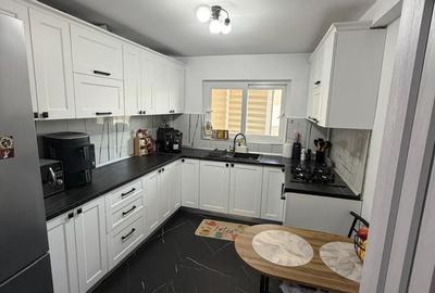 Apartament cu 2 camere decomandat în Exterior Vest
