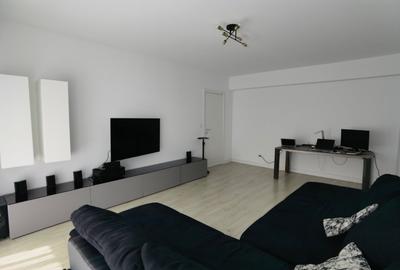 Apartament cu 2 camere decomandat, mobilat în Central