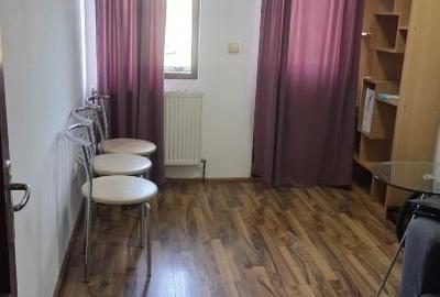 Apartament cu 3 camere decomandat în Ciurea