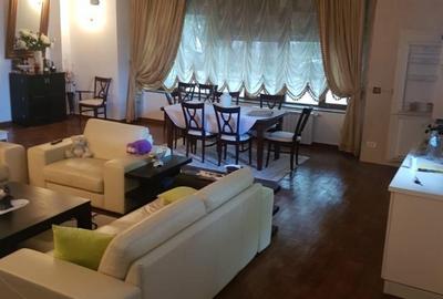 Casă individuală cu 10 camere cu Canalizare în Ultracentral - 6