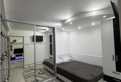Apartament cu 2 camere semidecomandat în Central - 1