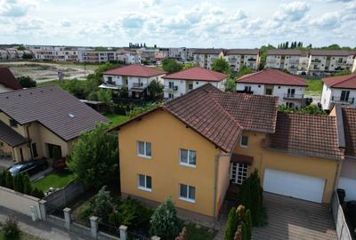 Casă individuală cu 7 camere cu Canalizare în Dumbrăvița - 3