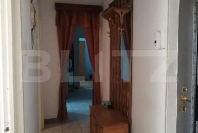 Apartament cu 3 camere decomandat, mobilat în Micro 4 - 7