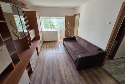 Garsonieră semidecomandată, mobilată în Lipovei