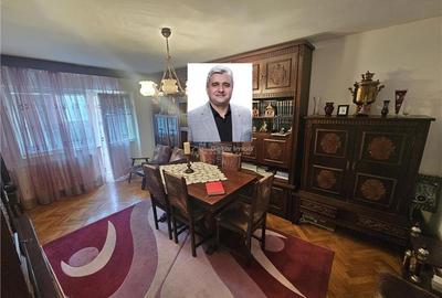 Apartament cu 4 camere decomandat în Micro IV