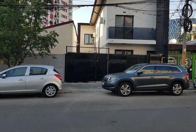 Casă individuală cu 6 camere cu Canalizare în Grozăvești
