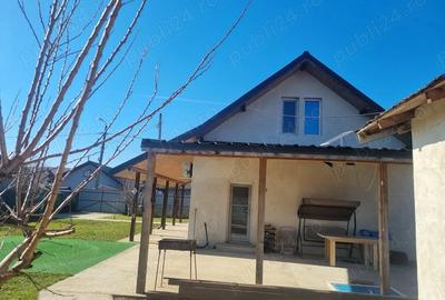 Casă cu Teren 600 Mp în Central - 5