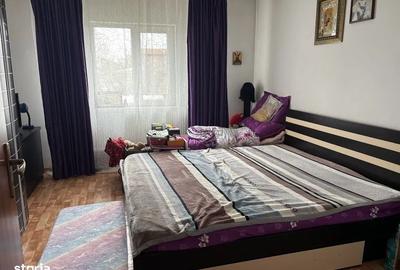 Casă cu 4 camere în Dobroești