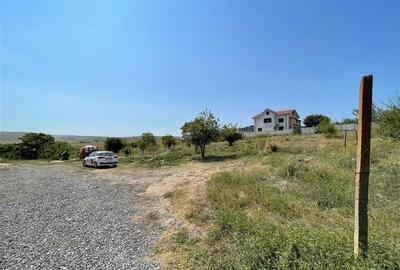 Teren Construcții intravilan de 427 mp, în Peco - 2