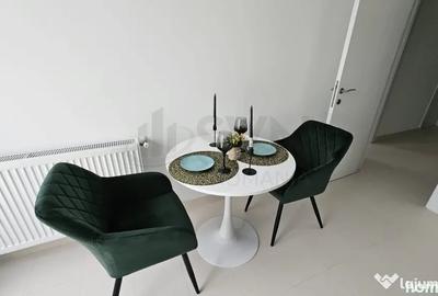 Apartament cu 2 camere decomandat în Titan