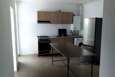 Apartament cu 2 camere decomandat în Industriilor - 4
