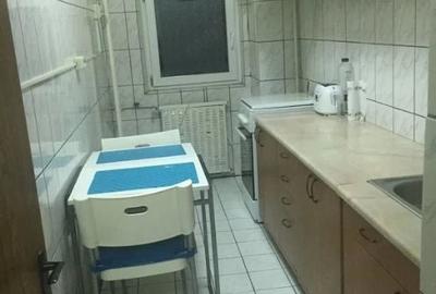 Apartament cu 2 camere decomandat în Complex Studențesc