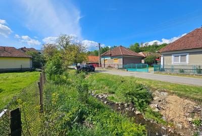 Casă individuală cu 3 camere cu Teren 800 Mp în Birtin