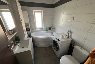 Apartament cu 3 camere decomandat în Favorit - 8