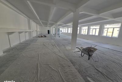 Spațiu comercial, de 427 mp, în Central - 4