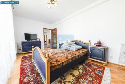 Apartament cu 3 camere semidecomandat în Andrei Mureșanu