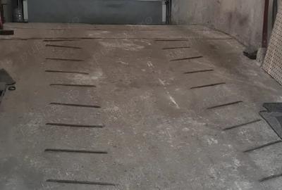 Spațiu comercial, de 65 mp, în Central