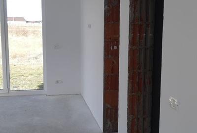 Casă cu 3 camere în Central - 14