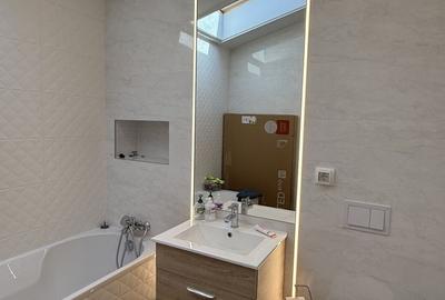 Casă cu 5 camere cu Teren 220 Mp în Central - 18