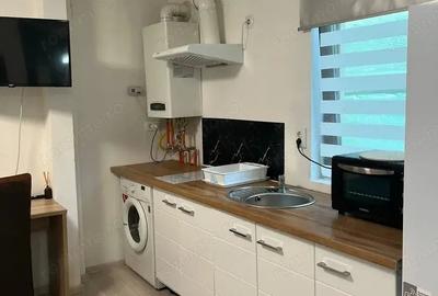 Garsonieră decomandată în Gorjului