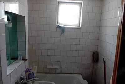 Apartament cu 2 camere decomandat în Precista - 2