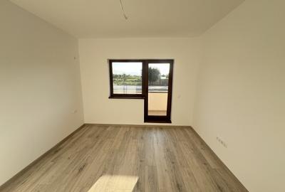 Apartament cu 2 camere decomandat în Sânpetru