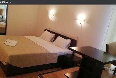 Hotel/Pensiune, de 50 mp, în P-ța Ovidiu - 7