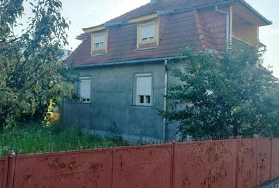 Casă cu 3 camere în Central - 1