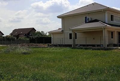 Teren de 846 mp, în Dumbrăvița