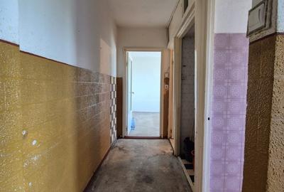 Apartament cu 3 camere semidecomandat în Km 4-5 - 10
