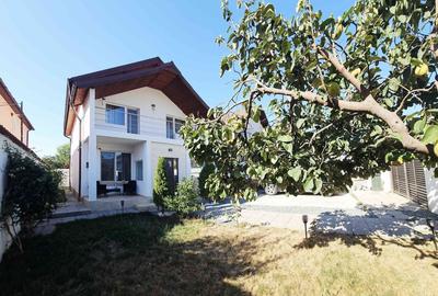Casă cu 4 camere în Central