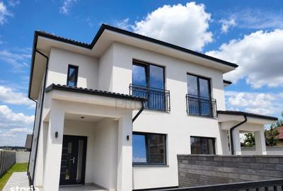Casă cu 5 camere cu Teren 392 Mp în Moșnița Veche