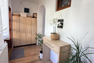 Casă cu 6 camere cu Teren 530 Mp în Dâmbu Pietros