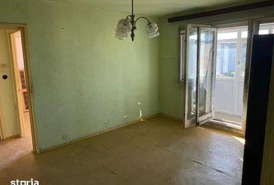 Apartament cu 2 camere semidecomandat în Craiovița Nouă - 1