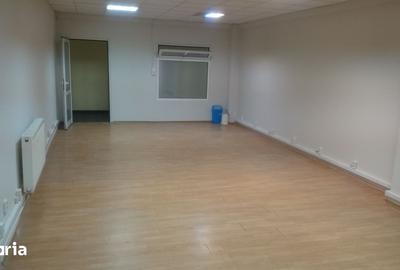 Casă cu 4 camere cu Teren 100 Mp în Central - 3