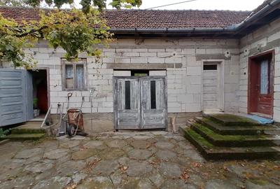 Casă cu 4 camere în Chisindia - 6