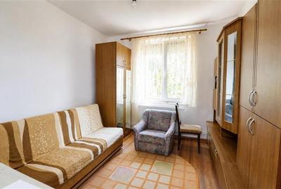 Apartament cu 2 camere nedecomandat, mobilat în Tractorul