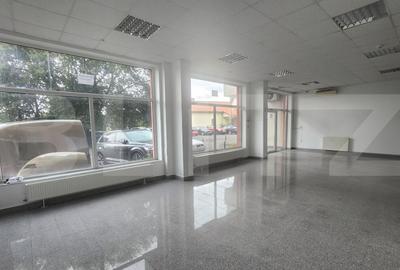 Spațiu comercial, de 119 mp, în 7 Noiembrie