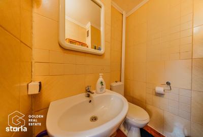 Apartament cu 3 camere semidecomandat în Micălaca