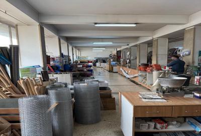 Spațiu comercial, de 249 mp, în Central - 3
